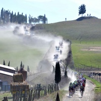 Oggi si corre la Strade Bianche