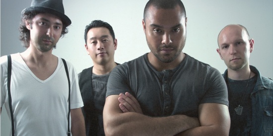 Down To Ground a Casa Plave